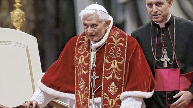 El jueves 5 de enero a las 9.30 en Plaza San Pedro el funeral será presidido por el papa Francisco