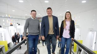 Para compartir. El intendente Leonardo Raimundo visitó las nuevas oficinas.