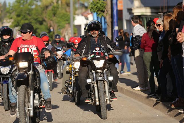 Foto Ilustrativa Moto Encuentro Diamante