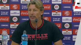 Gabriel Heinze fue sorprendido en conferencia.