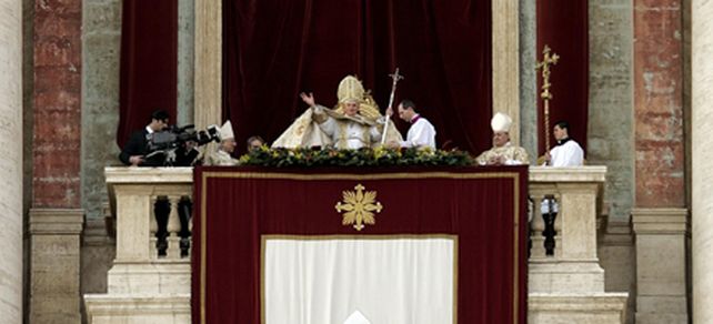 El Papa pidi&oacute; consuelo para los pobres y fin a las guerras en la misa de Nochebuena