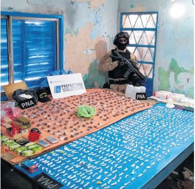 Drogas. En los allanamientos se halló marihuana