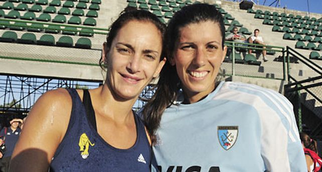 Las Leonas, con Aymar, ya est&aacute;n en Rosario a la espera del Champions