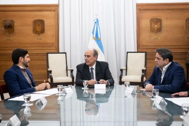 El gobernador Maximiliano Pullaro se reunió con el jefe de Gabinete de la Nación