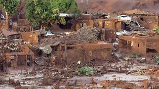 Deslave minero arrasó un pueblo en Brasil: dos muertos y desaparecidos
