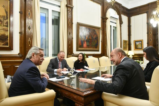El presidente Alberto Fernández le había anunciado al gobernador Omar Perotti que se iba a formalizar el pago de la deuda.