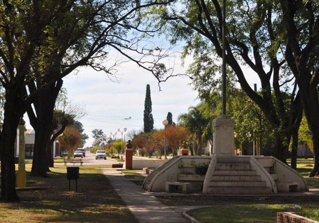 La avenida vista desde la plaza central