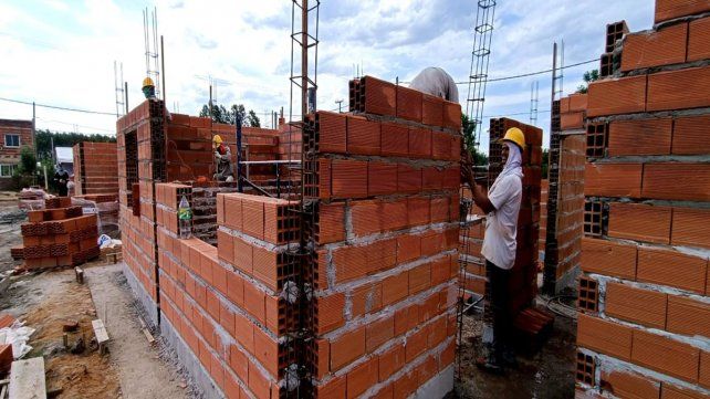 Con fondos nacionales se iniciarán las obras de construcción de 166 nuevas viviendas en Gualeguaychú en el marco del programa Casa Propia - Construir Futuro