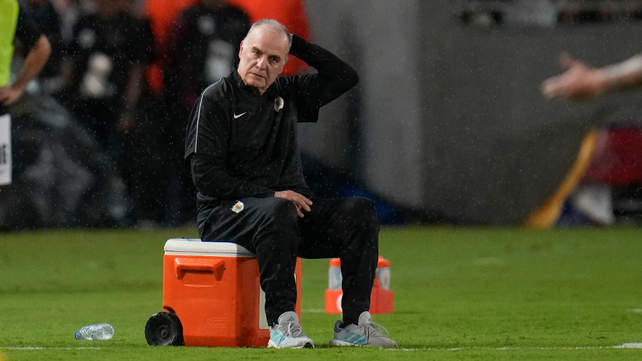 Corre peligro el ciclo de Bielsa en el seleccionado de Uruguay