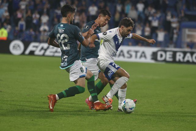 Vélez ganó de local.