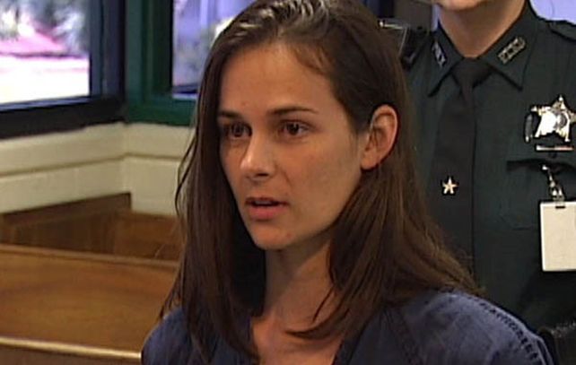 Una maestra pasará 22 años tras las rejas por tener sexo con tres alumnos