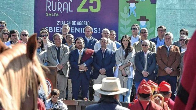 Que el límite sea la sangre que llevamos en este poncho: Sáenz llamó a defender los intereses de Salta. Que el límite sea la sangre que llevamos en este poncho: Sáenz llamó a defender los intereses de Salta.