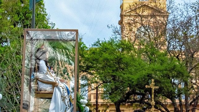 La Paz: la Virgen sale al encuentro de los paceños