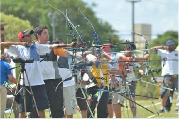 El Arco Y La Flecha Protagonistas