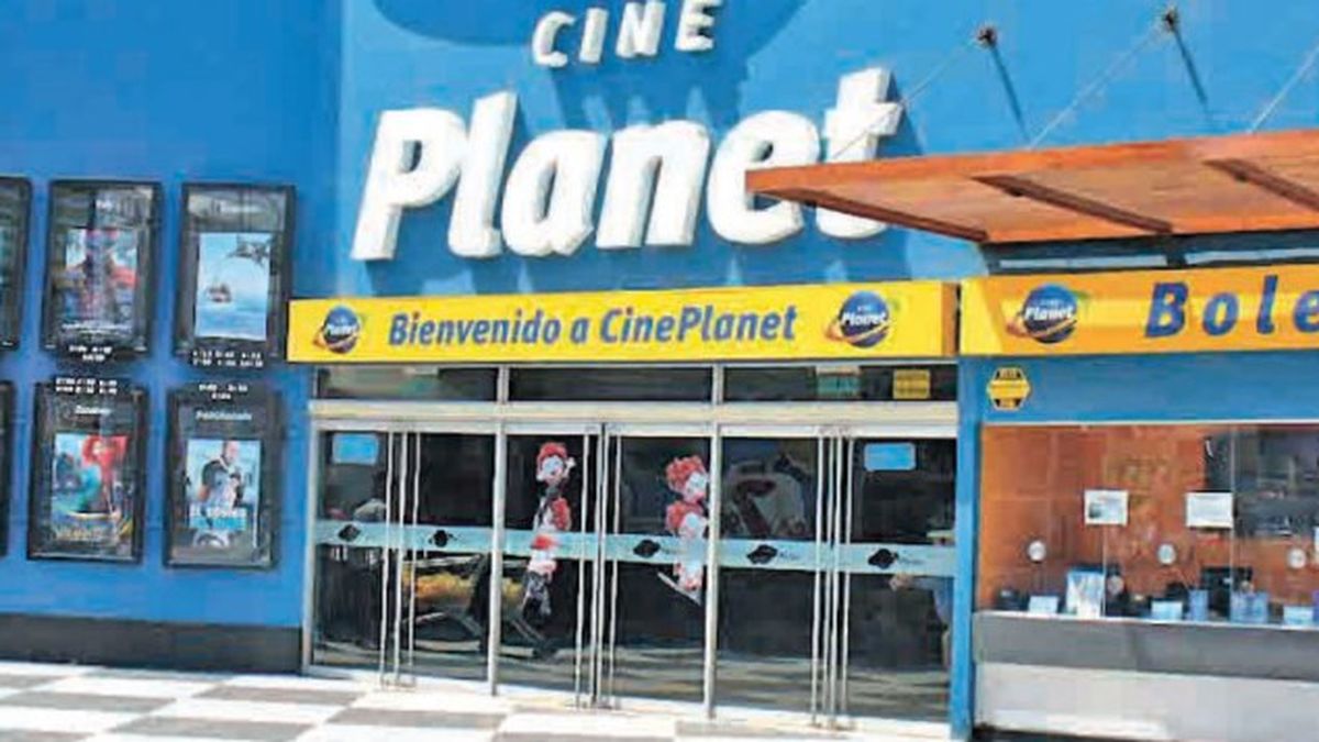 Una pareja tuvo sexo en un cine y los echaron