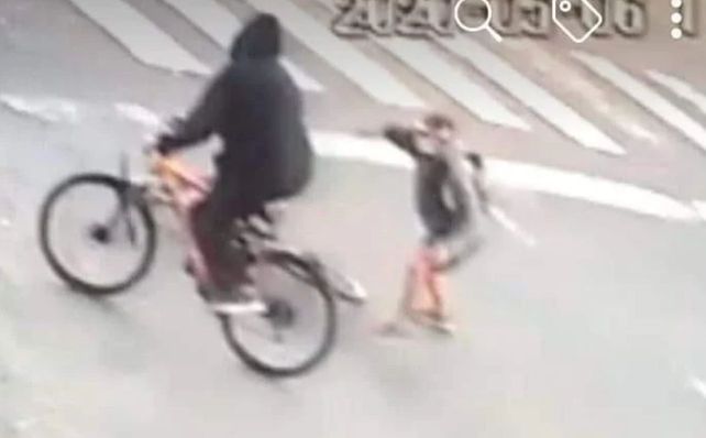 Una escena del crimen del Trinche captada por una cámara de video vigilancia.