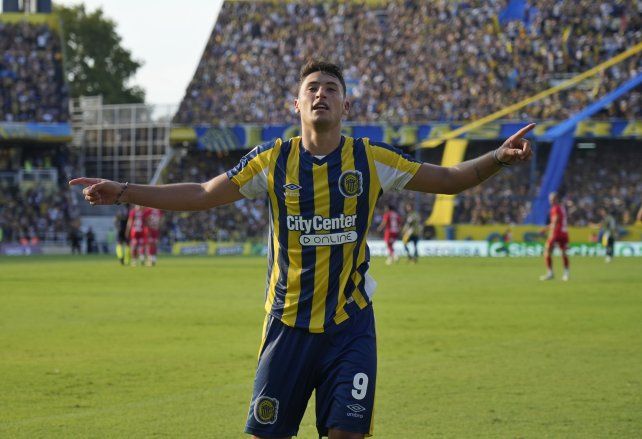 Alejo Veliz fue el último gran goleador que tuvo Central. El Canalla está nuevamente tras los pasos del 9.