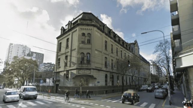 Otra explosión en un colegio durante un experimento: un alumno está en terapia intensiva