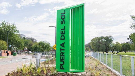 La Municipalidad de Paraná inauguró el Paseo Puerta del Sol, la obra de saneamiento del arroyo Las Viejas