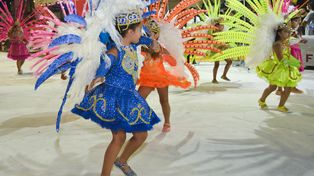 La expectativa ahora se traslada al sábado 14 de febrero, cuando los carnavales tomarán un protagonismo de definiciones y se conocerá la comparsa que se quedará con el reconocimiento principal de esta edición.&nbsp; 