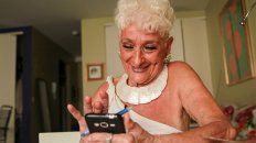 tiene 83 anos, es un exito en tinder y ya tuvo citas con mas de 50 hombres tiene 83 anos, es un exito en tinder y ya tuvo citas con mas de 50 hombres
