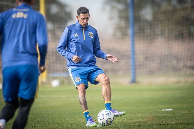 Ángel Di María llegará al partido del sábado con casi un mes de distancia con aquellos minutos contra Banfield.