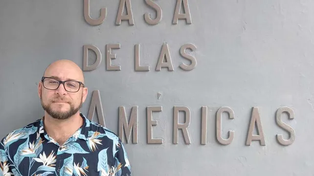 Javier Nuñea al obtener el prestigioso premio literario