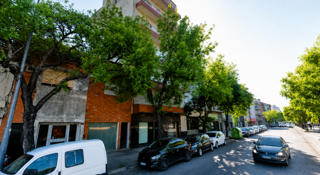 Escándalo en un hotel frente a la Terminal: uno de los involucrados tenía pedido de captura