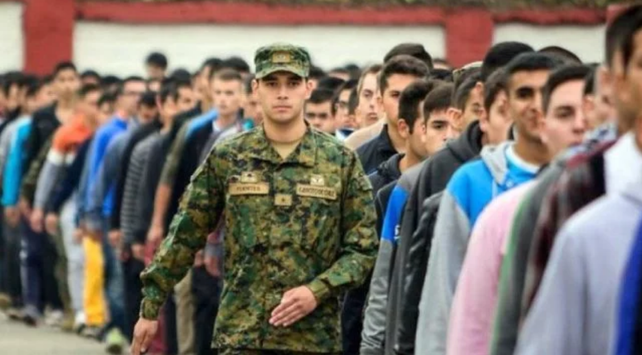 La ampliación de la franja etaria del Servicio Militar Voluntario fue anunciada por el gobierno nacional.