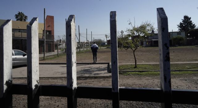 Cinco jóvenes heridos en fuerte balacera frente a una cancha de fútbol en Empalme Graneros