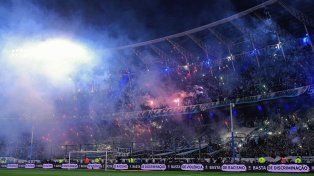 Conmebol sancionó a Racing por el recibimiento de sus hinchas en el partido ante Flamengo.