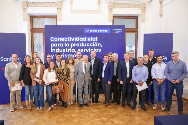Plan provincial. Para realizar las distintas obras en todo el territorio santafesino ya se generaron más de 20 mil empleos.