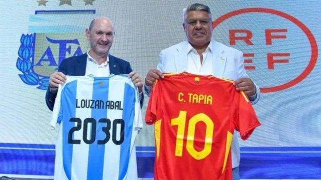 Rafael Louzán y Chiqui Tapia se pusieron de acuerdo para la realización de la Finalissima.