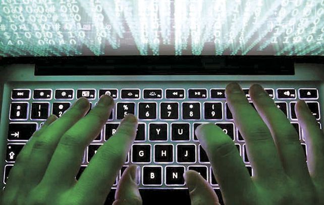 Modus operandi. La modalidad del delito era plantar un virus informático.