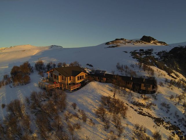 Una avalancha mató a un turista en un centro de esquí del ex tenista Gaudio