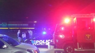 Un tren embistió a un auto en un paso a nivel de San Lorenzo y murió un joven rosarino de 20 años