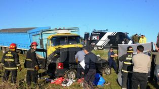 Falleció una cantante y su esposo en un violento choque en la autopista SantaFe-Rosario