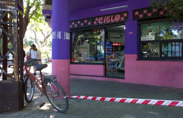 El local que hoy sufrió otro robo y donde hace dos años un ladrón mató a Rubén Figueroa. (Foto de archivo)