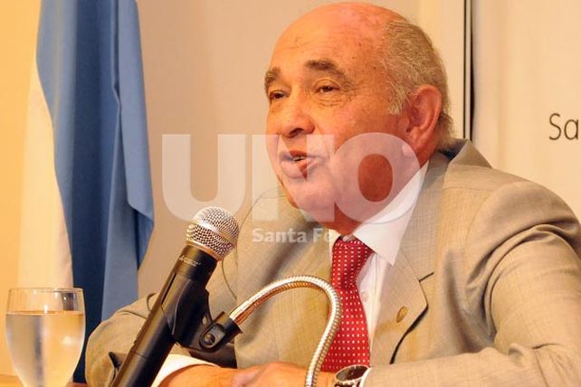 El nuevo ministro de Salud de la provincia, Mario Drisun, saludó a los médicos en su día