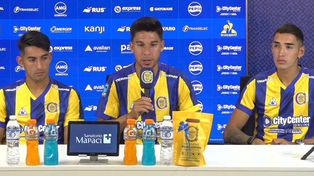 Alexis Soto, Pol Fernández y Julián Fernández en conferencia de prensa