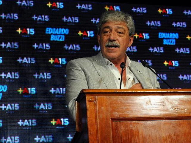 Buzzi aseguró que la devolución de retenciones a los pequeños productores es una medida demagógica