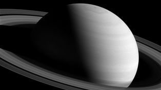Cassini se zambulle en los anillos de Saturno