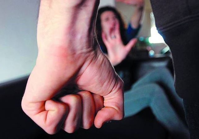 Recreo: detienen a un hombre que atacó a sus hijas menores y a su mujer