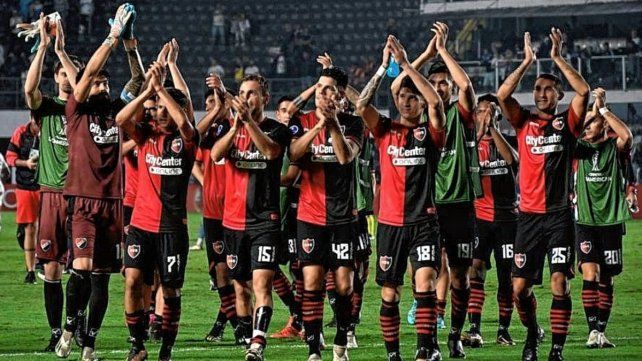 Newells visitará este martes a Corinthians por los octavos de final de la Copa Sudamericana.
