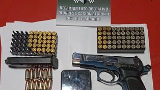 Venta ilegal de arma: ofreció por WhatsApp una pistola calibre .40 y quedó preso.