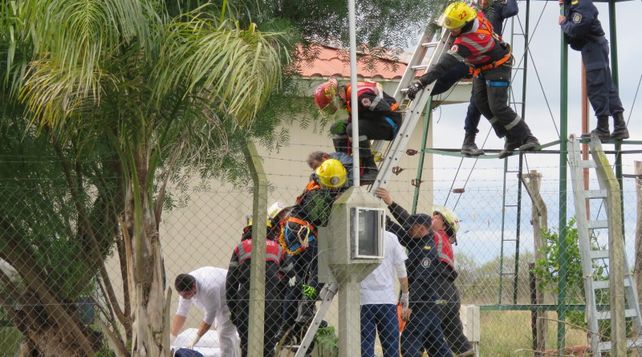 Los bomberos llegaron justo a tiempo para rescatar al abuelo.&nbsp;