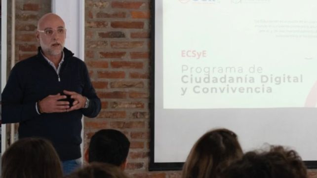 A través de talleres participativos