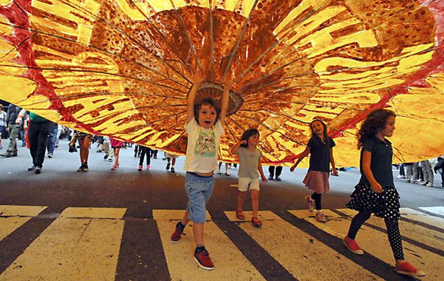 Paren de contaminar. Ayer hubo un histórico y masivo desfile en Nueva York