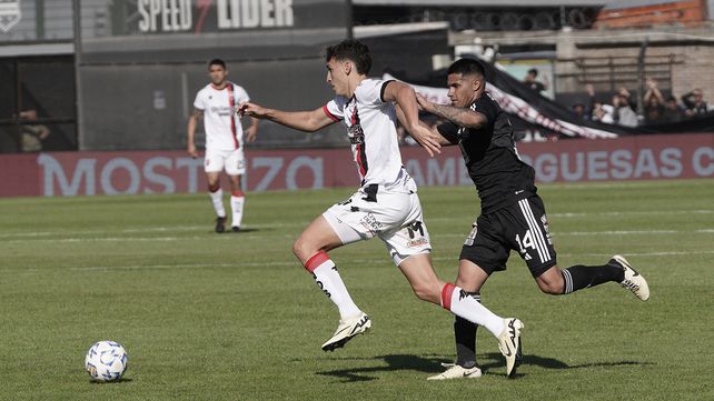 Tomás Pérez se consolida en el mediocampo de Newells y será nuevamente titular ante Lanús.