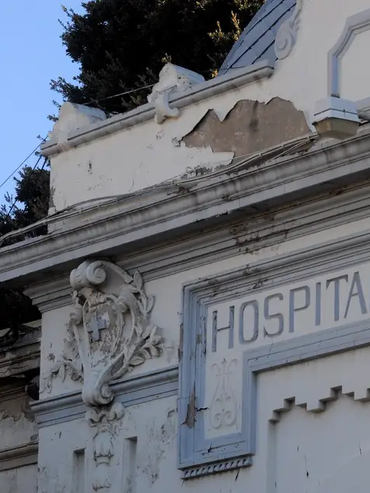 Bahía Blanca: una nena de 12 años sufrió convulsiones tras consumir drogas y alcohol